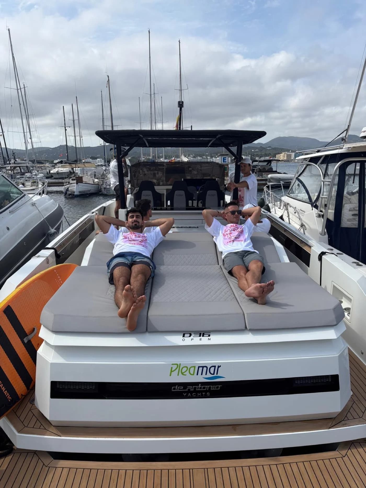 DE ANTONIO 36 guests on board Ibiza