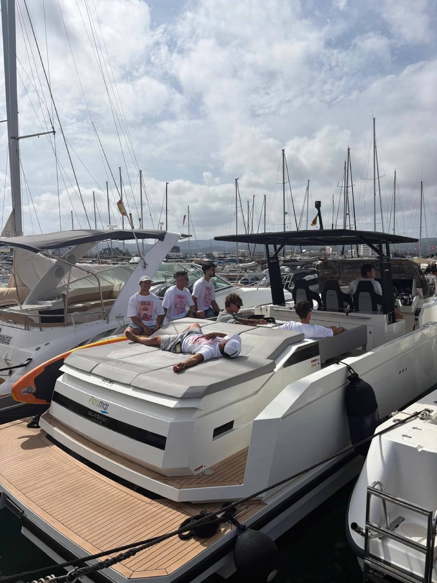 DE ANTONIO 36 private charter experience