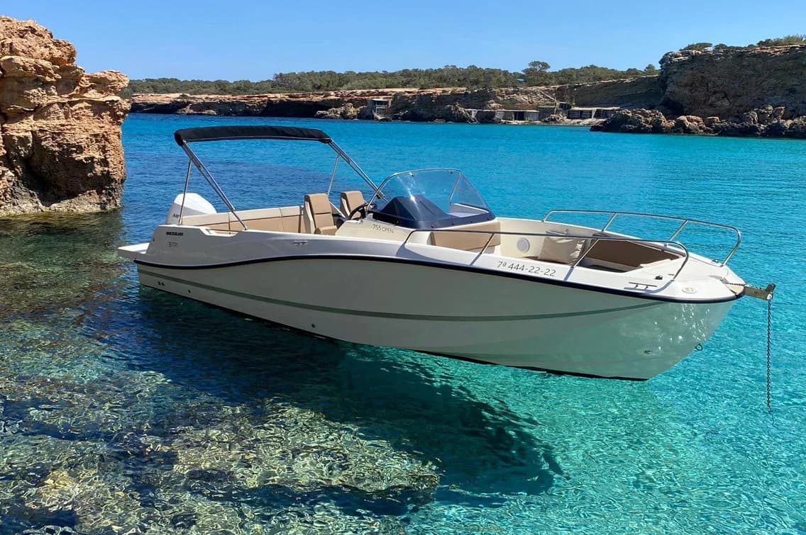 Quicksilver Thunder yacht San Antonio